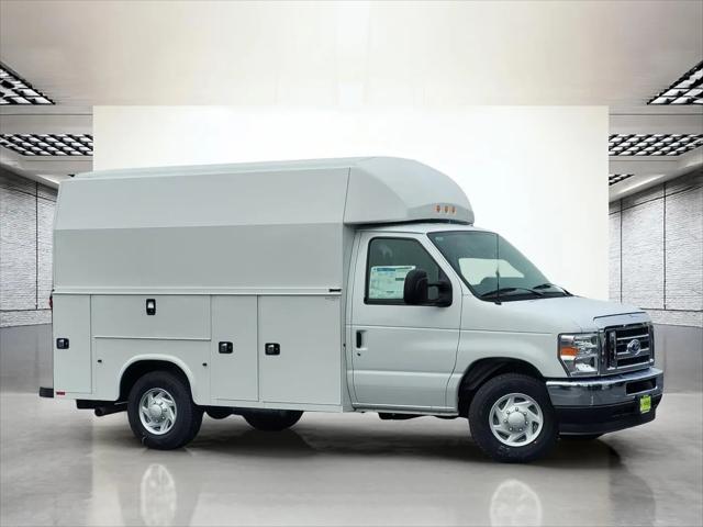2025 Ford E-350 Cutaway E-Series Cutaway