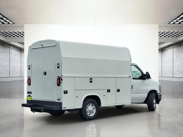 2025 Ford E-350 Cutaway E-Series Cutaway