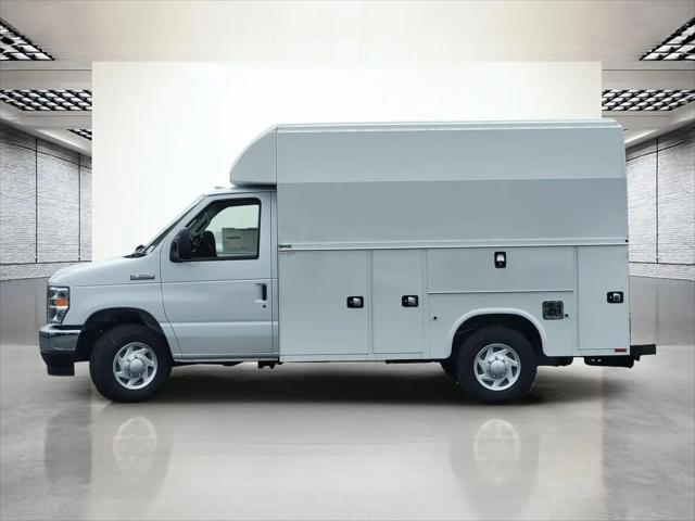 2025 Ford E-350 Cutaway E-Series Cutaway