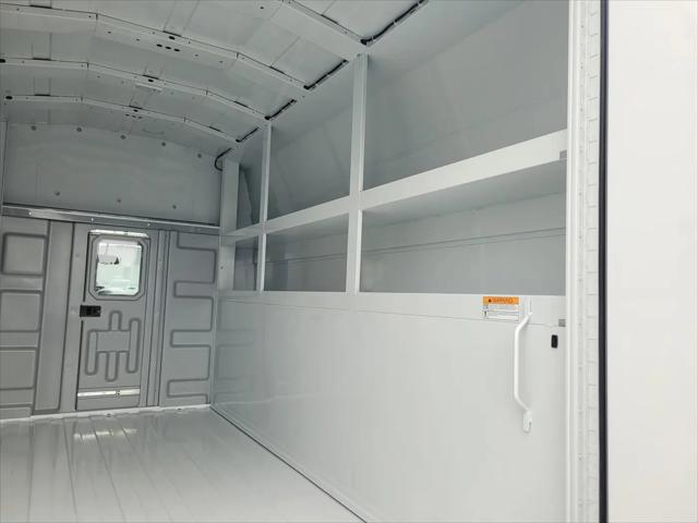 2025 Ford E-350 Cutaway E-Series Cutaway