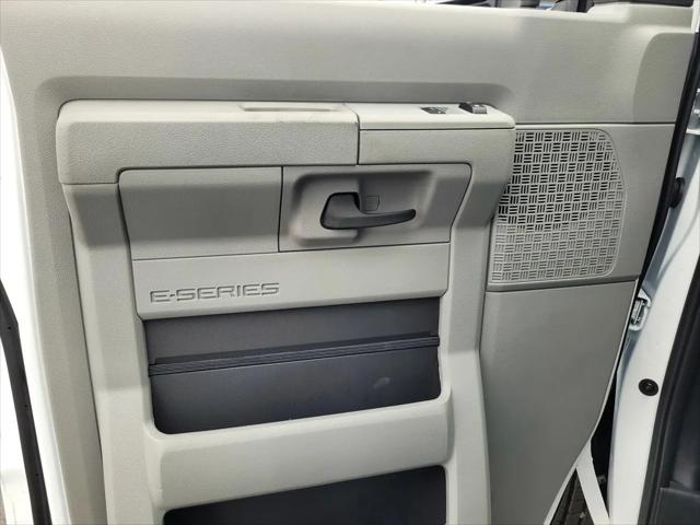 2025 Ford E-350 Cutaway E-Series Cutaway