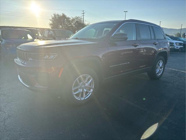 2025 Jeep Grand Cherokee Laredo X 4x4