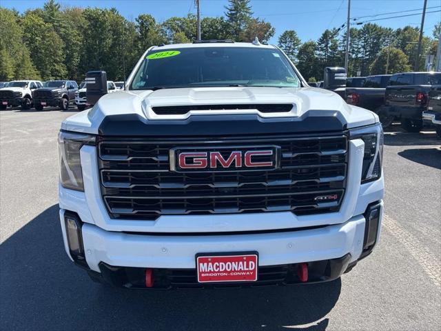 2024 GMC Sierra 3500HD 4WD Crew Cab Standard Bed AT4