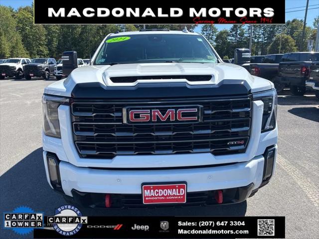 2024 GMC Sierra 3500HD 4WD Crew Cab Standard Bed AT4