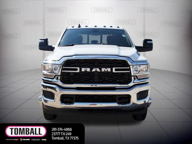 2024 RAM 3500 Tradesman Crew Cab 4x4 8 Box