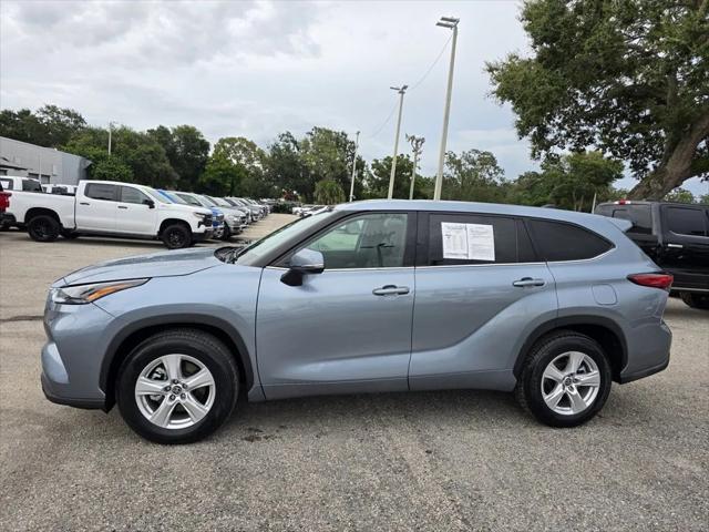 2022 Toyota Highlander LE