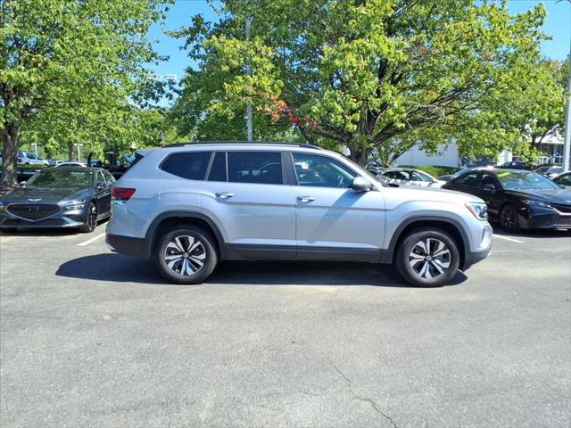 2024 Volkswagen Atlas 2.0T SE