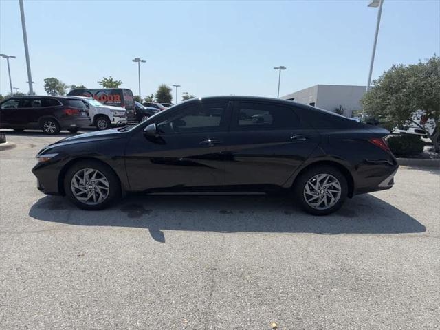 2024 Hyundai Elantra SEL 2024 Hyundai Elantra SEL