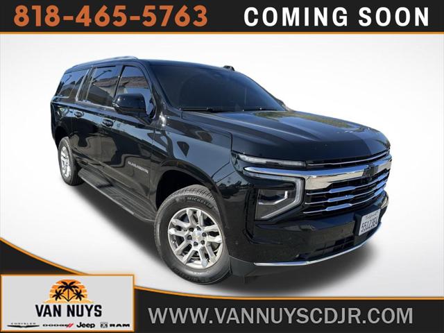 2025 Chevrolet Suburban 2WD LT