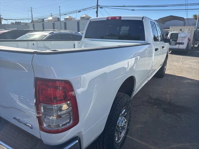 2024 RAM 2500 Tradesman Crew Cab 4x4 8 Box