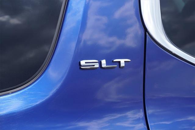 2023 GMC Acadia AWD SLT