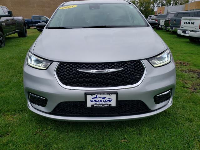 2024 Chrysler Pacifica Touring L 2024 Chrysler Pacifica Touring L