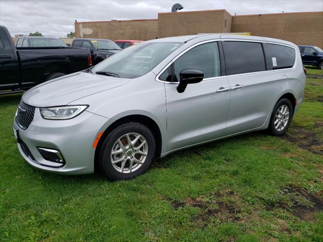 2024 Chrysler Pacifica Touring L 2024 Chrysler Pacifica Touring L