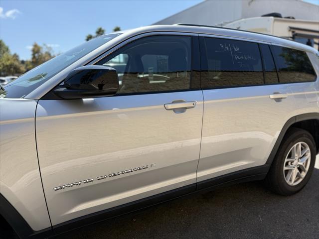2023 Jeep Grand Cherokee L Laredo 4x2