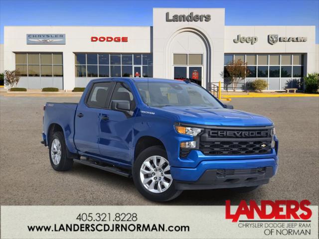 2022 Chevrolet Silverado 1500 4WD Crew Cab Short Bed Custom