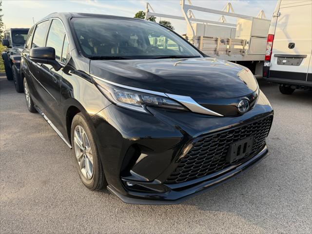 2022 Toyota Sienna XSE