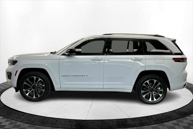 2022 Jeep Grand Cherokee Overland 4x4 2022 Jeep Grand Cherokee Overland 4x4