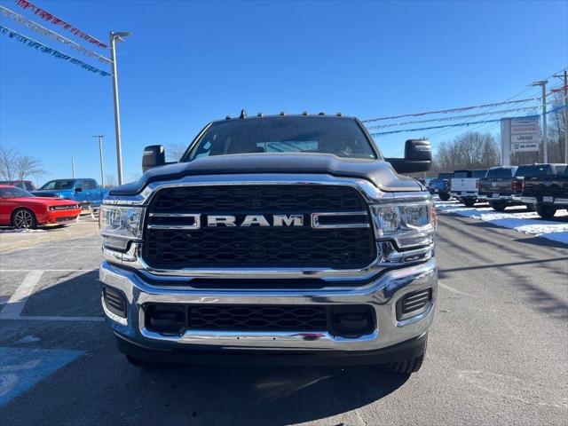 2024 RAM 2500 Tradesman Crew Cab 4x4 64 Box