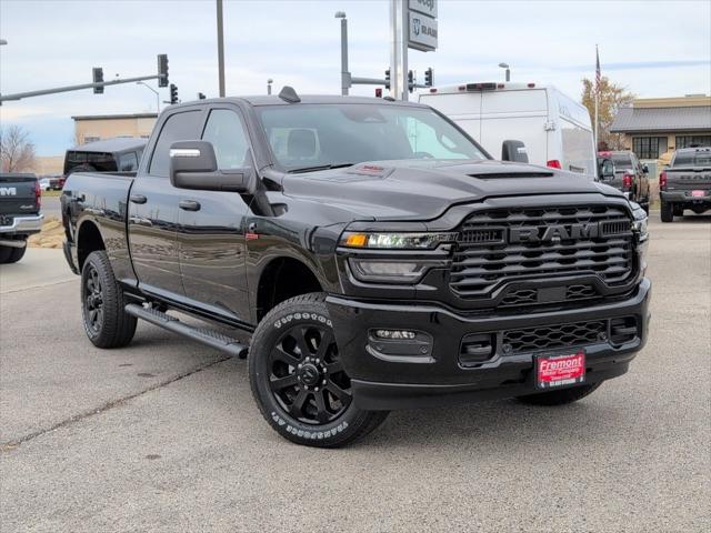 2026 RAM Ram 2500 RAM 2500 BLACK EXPRESS CREW CAB 4X4 64 BOX 2026 RAM Ram 2500 RAM 2500 BLACK EXPRESS CREW CAB 4X4 64 BOX