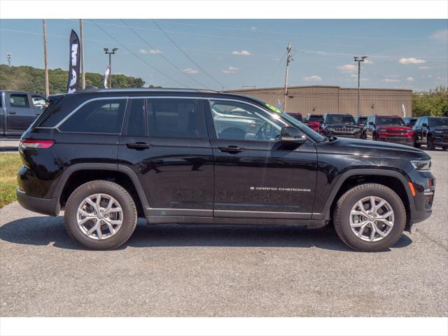 2022 Jeep Grand Cherokee Limited 4x4 2022 Jeep Grand Cherokee Limited 4x4
