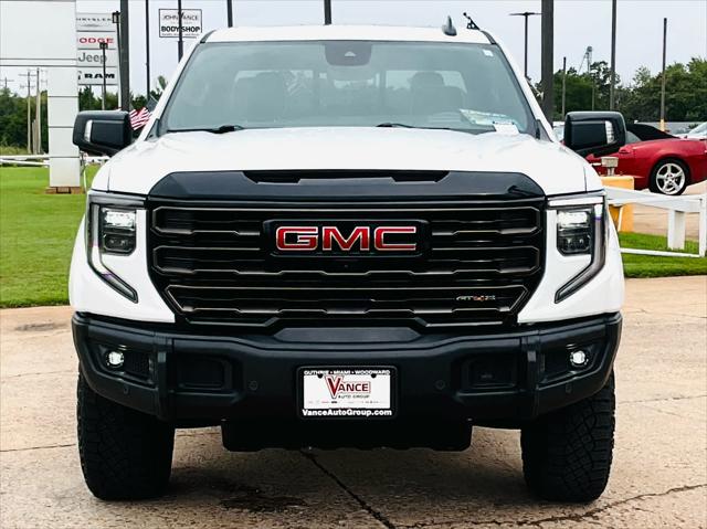 2023 GMC Sierra 1500 4WD Crew Cab Short Box AT4X