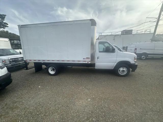 2026 Ford E-450 Cutaway E-Series Cutaway