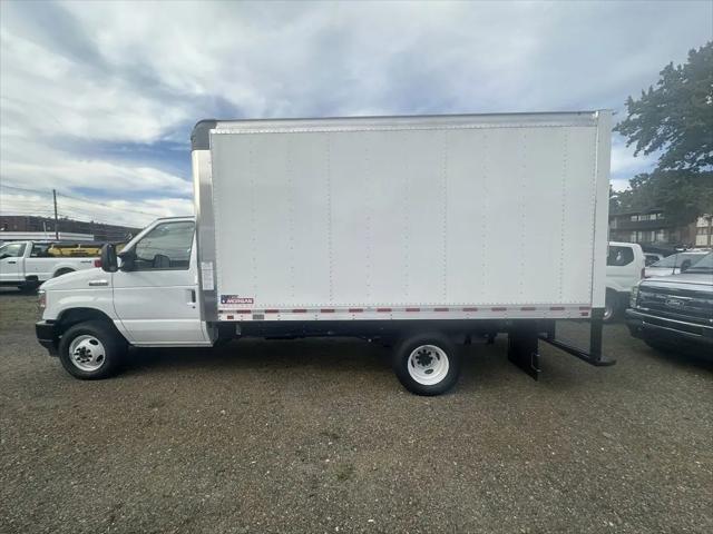 2026 Ford E-450 Cutaway E-Series Cutaway