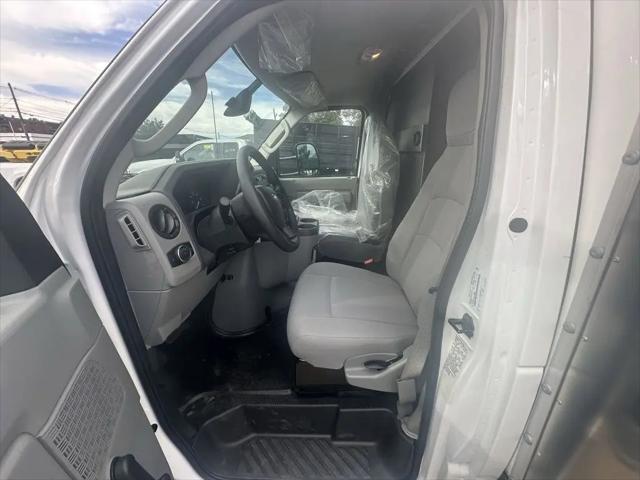 2026 Ford E-450 Cutaway E-Series Cutaway