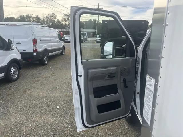 2026 Ford E-450 Cutaway E-Series Cutaway