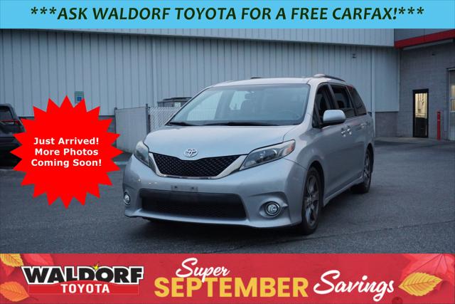 2017 Toyota Sienna SE 8 Passenger