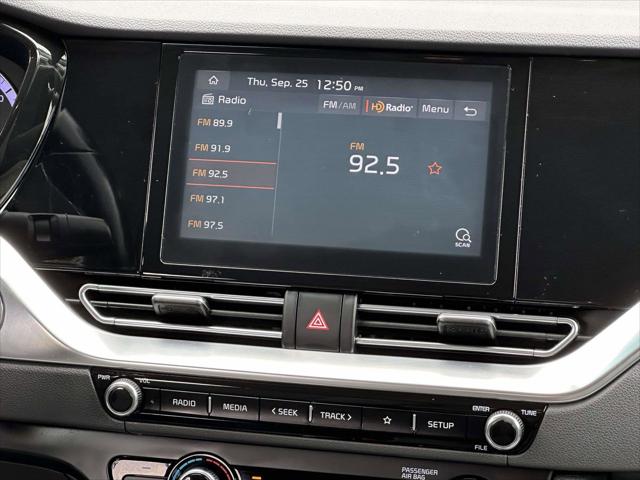 2020 Kia Niro LXS 2020 Kia Niro LXS