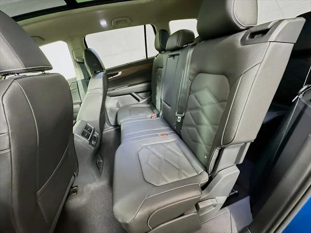 2026 Volkswagen Atlas SE with Technology