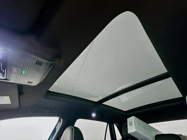 2026 Volkswagen Atlas Cross Sport SEL Premium R-Line