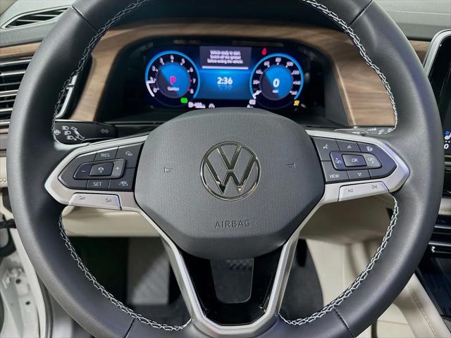 2026 Volkswagen Atlas SE with Technology