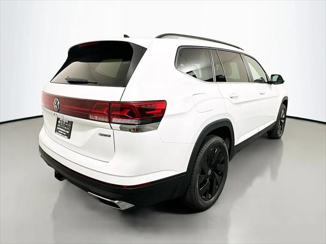2026 Volkswagen Atlas SE with Technology