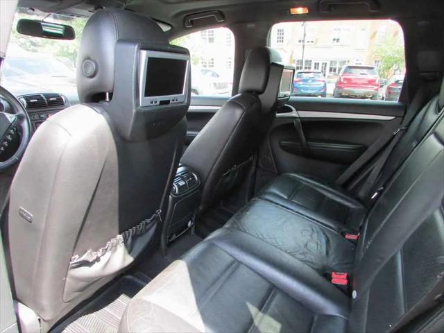 2008 Porsche Cayenne Standard