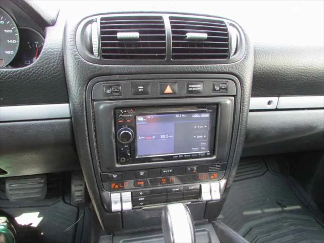 2008 Porsche Cayenne Standard