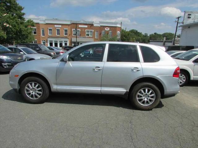 2008 Porsche Cayenne Standard