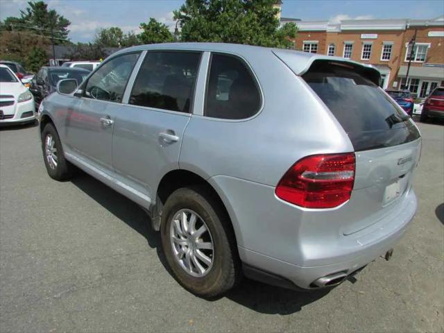 2008 Porsche Cayenne Standard
