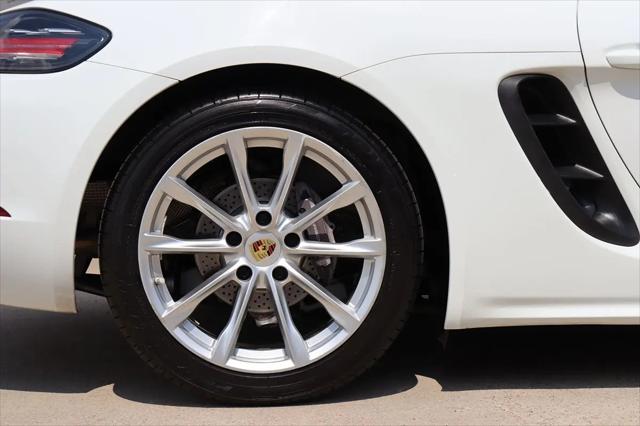 2019 Porsche 718 Cayman Standard