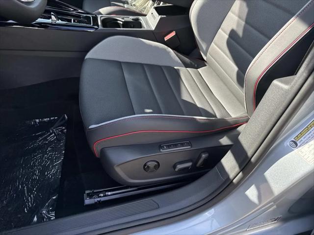 2025 Volkswagen Golf GTI 2.0T SE