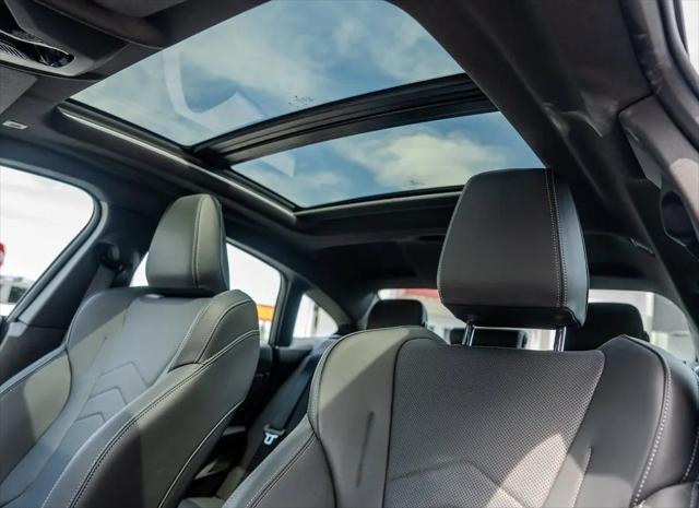 2025 BMW Coupe xDrive