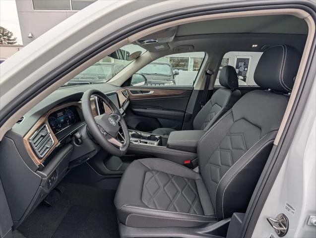 2026 Volkswagen Atlas SE with Technology