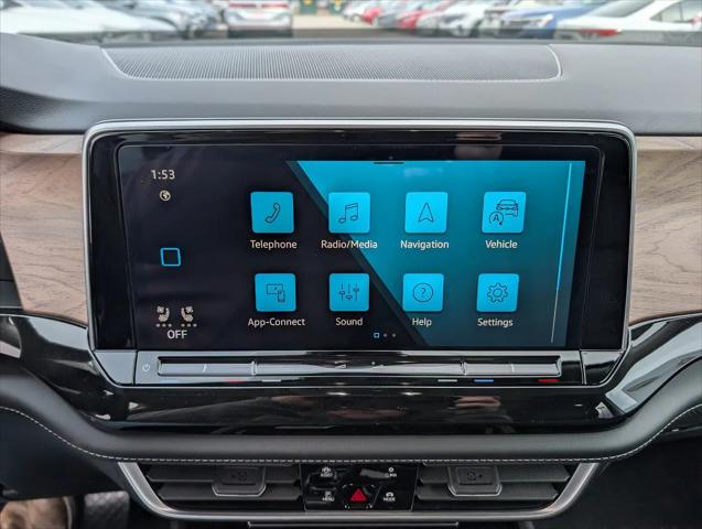 2026 Volkswagen Atlas SE with Technology