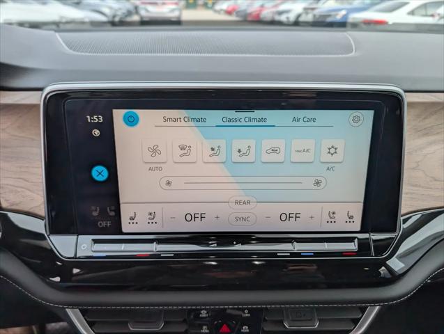 2026 Volkswagen Atlas SE with Technology