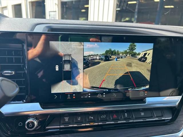 2026 GMC Sierra 2500HD Crew Cab, Standard Bed, SLT, 4WD
