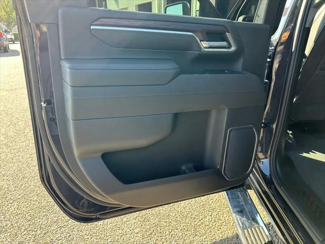 2026 GMC Sierra 2500HD Crew Cab, Standard Bed, SLT, 4WD