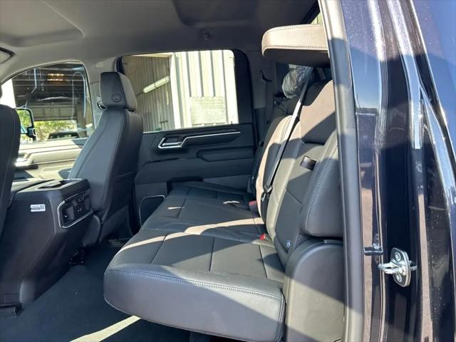 2026 GMC Sierra 2500HD Crew Cab, Standard Bed, SLT, 4WD