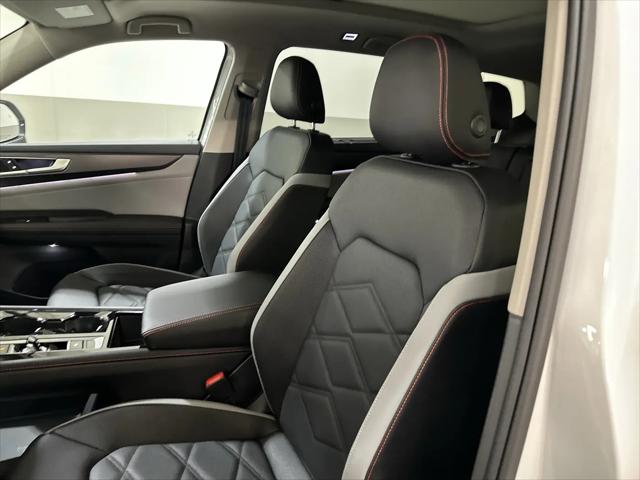 2026 Volkswagen Atlas Peak Edition