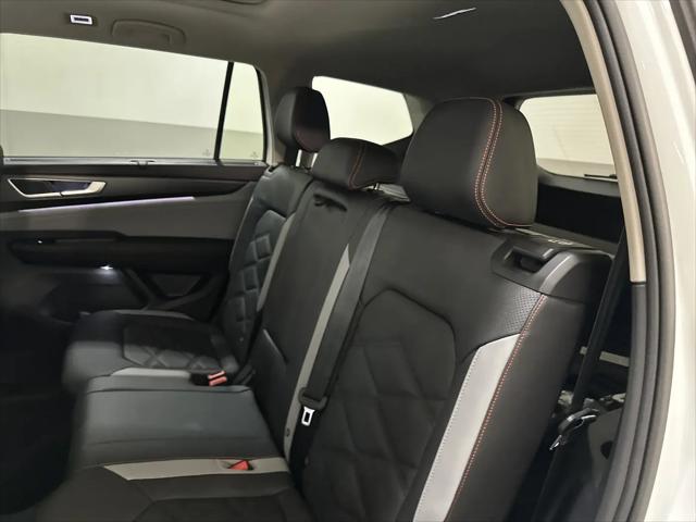 2026 Volkswagen Atlas Peak Edition